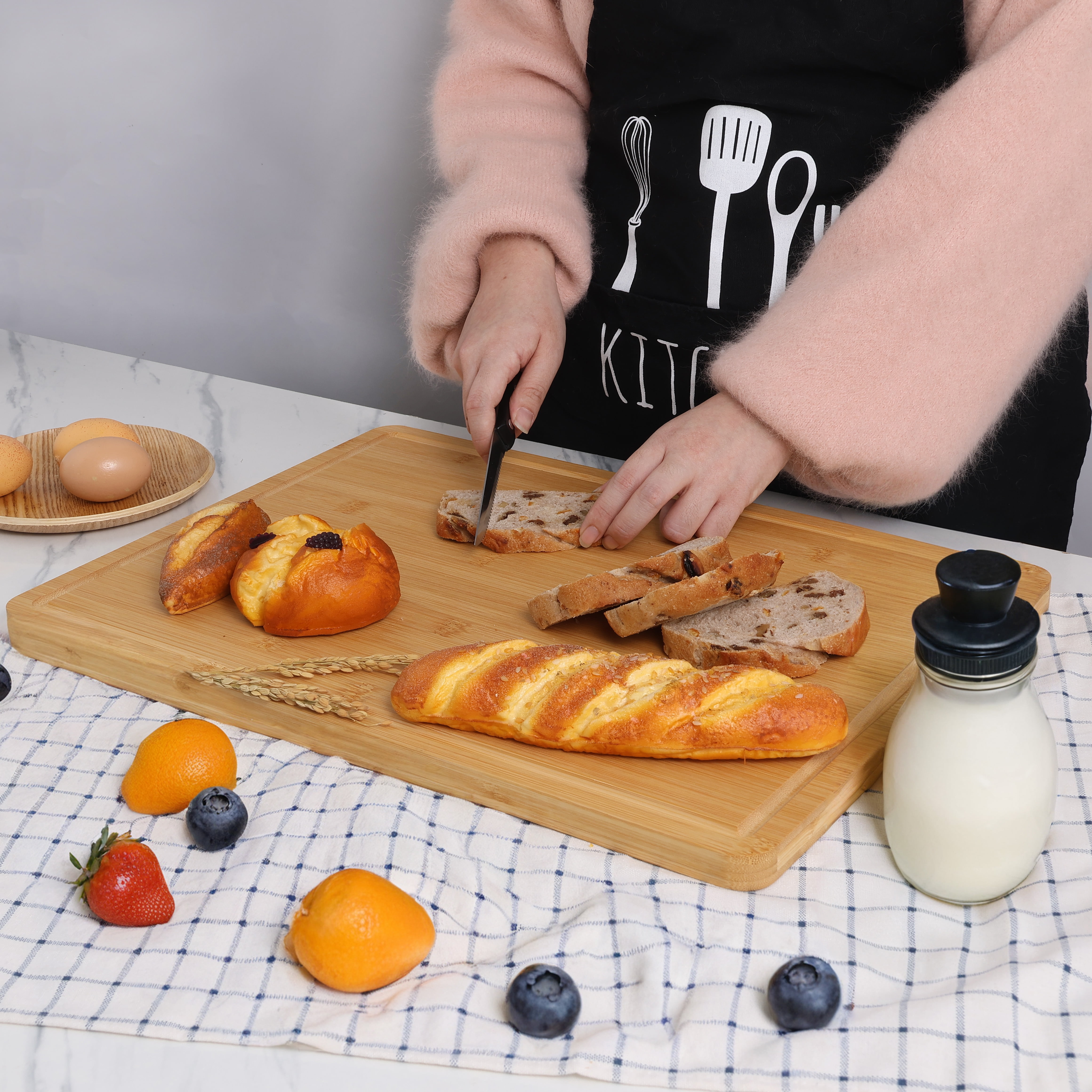 Mainstays Non-slip Bamboo Cutting Board, 14" x 19.5" with Juice Groove