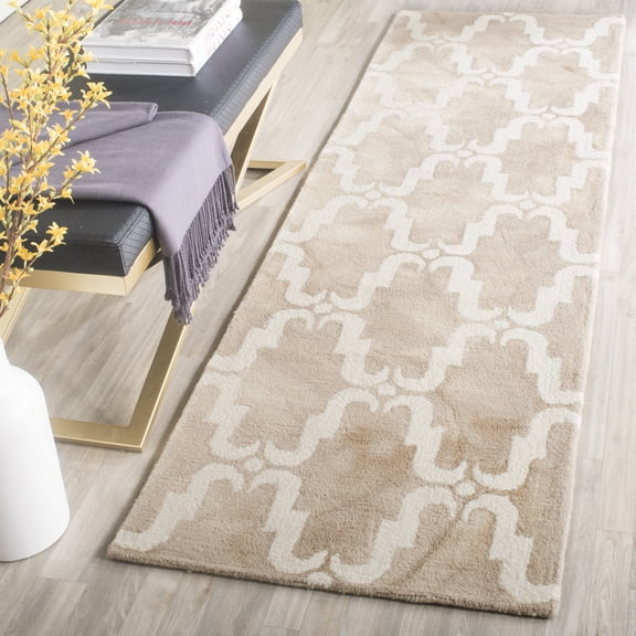 Safavieh Dip Dye Talbot Distressed Wool Runner Rug, Beige/Ivory, 2'3" x 8'