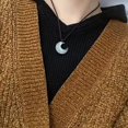 thumbnail image 2 of Pendentif Collier Lune Croissant Preppy Simple, Chaîne Clavicule en Résine Sans Plaqué, Bijou Unisexe pour Toutes Saisons, Blanc, 2 of 5
