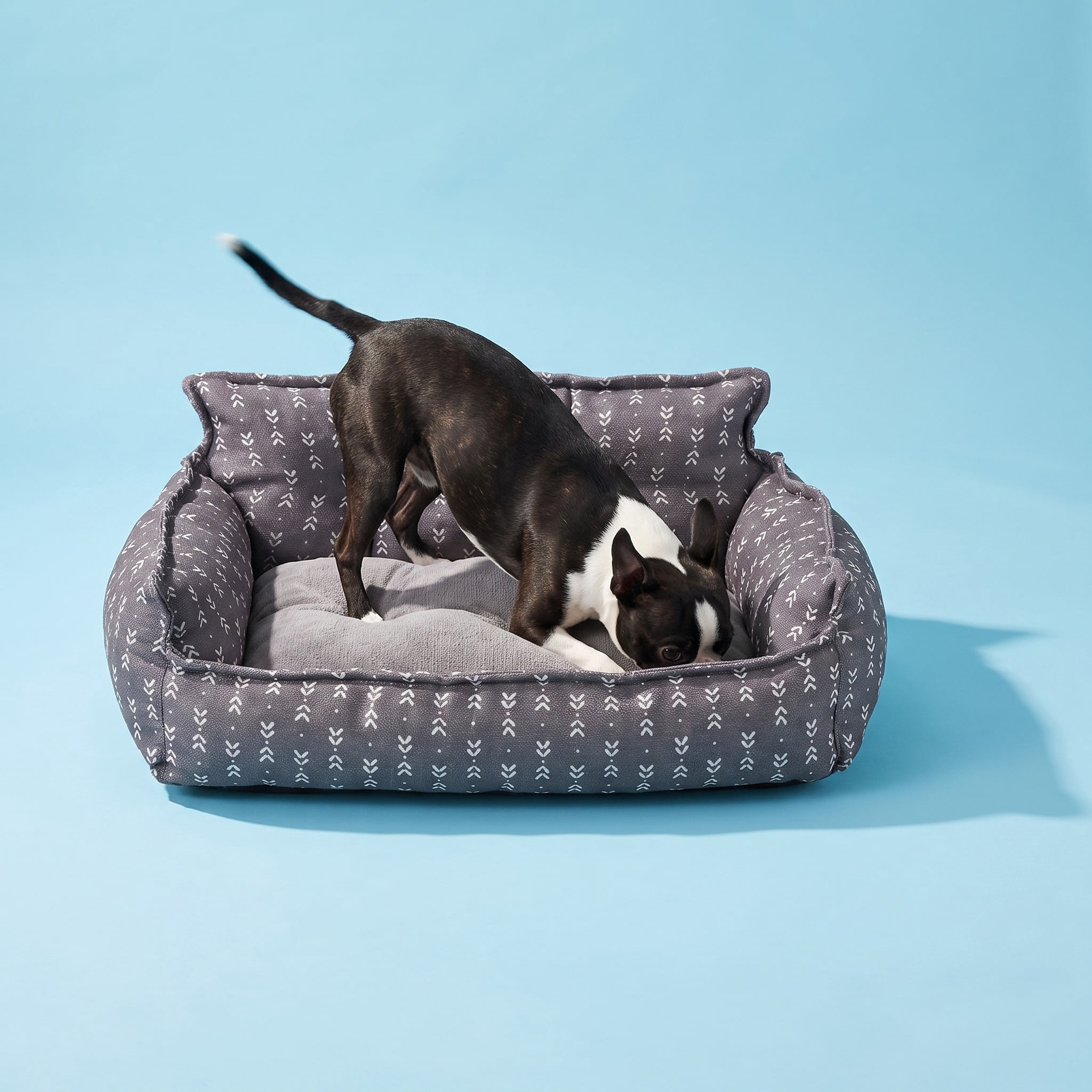 Vibrant Life Small Lounger Pet Bed, Gray, 21" x 17"