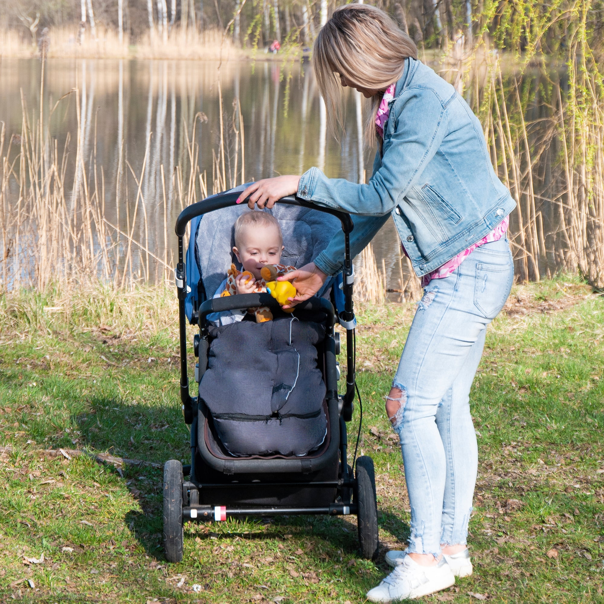 Joybi Warm Luxurious Stroller Footmuff, Insulated Sleeping Stroller