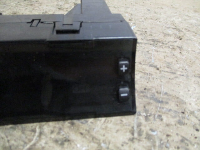 Pre-Owned 09 10 11 Subaru Forester Dash Mount Digital Clock & Temperature Display OEM LKQ - Verify Specific Vehicle Fitment In Description - (Good)
