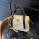 thumbnail image 2 of Bolso pequeño de mano de alta gama para mujer, moderno y versátil, estilo mensajero de hombro, diseño retro de nicho, 2025, 2 of 5