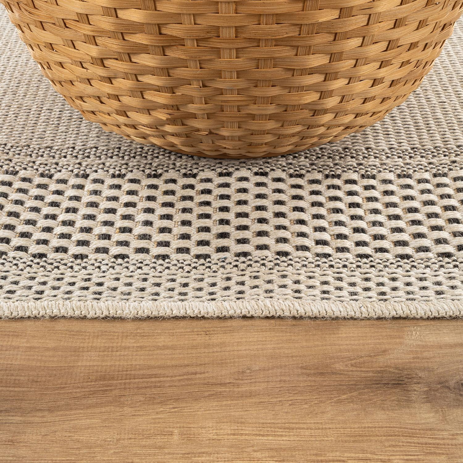 CAMILSON Bordered Non Shedding Easy-Cleaning Indoor Outdoor Easy Jute Rug Bone 5x7