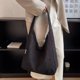 thumbnail image 3 of Bolso de mano para mujer con cremallera, bolso de mano informal, bolso de hombro de gran capacidad con bolsillos, color negro, 3 of 5
