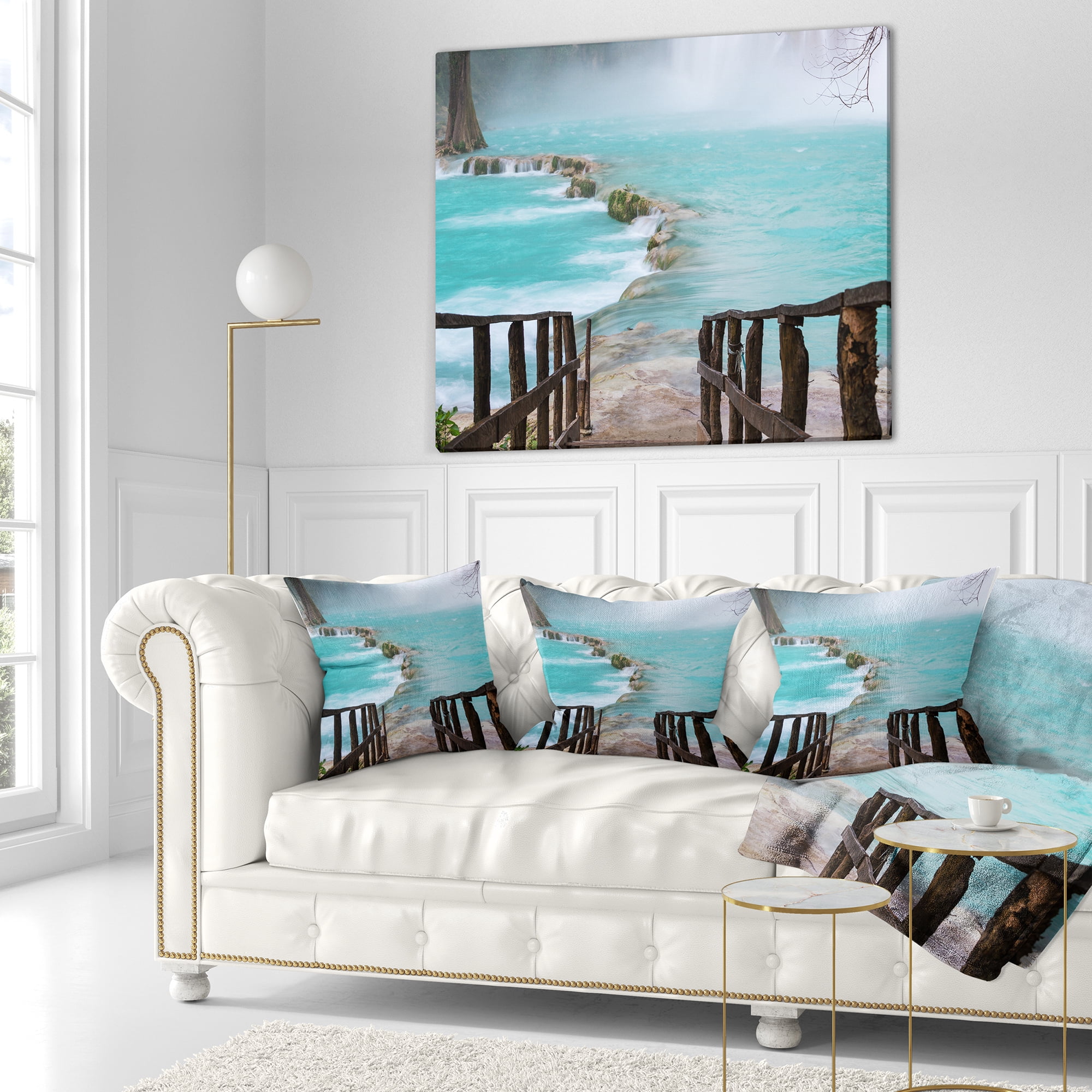 Designart Old Bridge into Mexico Waterfall - Seashore Throw Pillow - 18x18