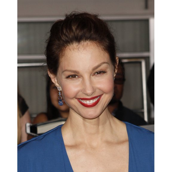 Ashley Judd At Arrivals For Divergent Premiere Canvas Art -  (16 x 20)