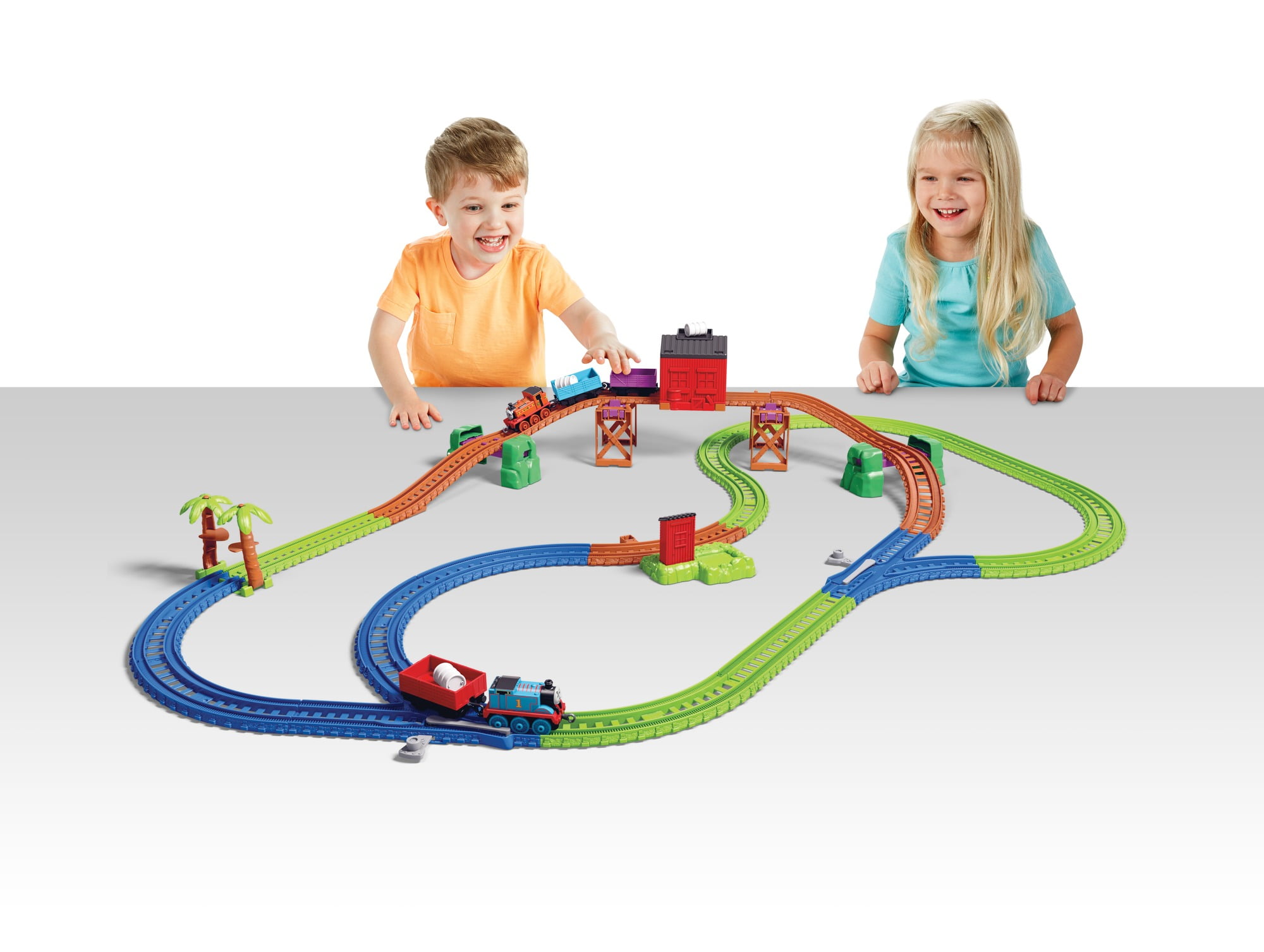 Thomas & Friends Trackmaster Thomas & Nia Cargo Delivery