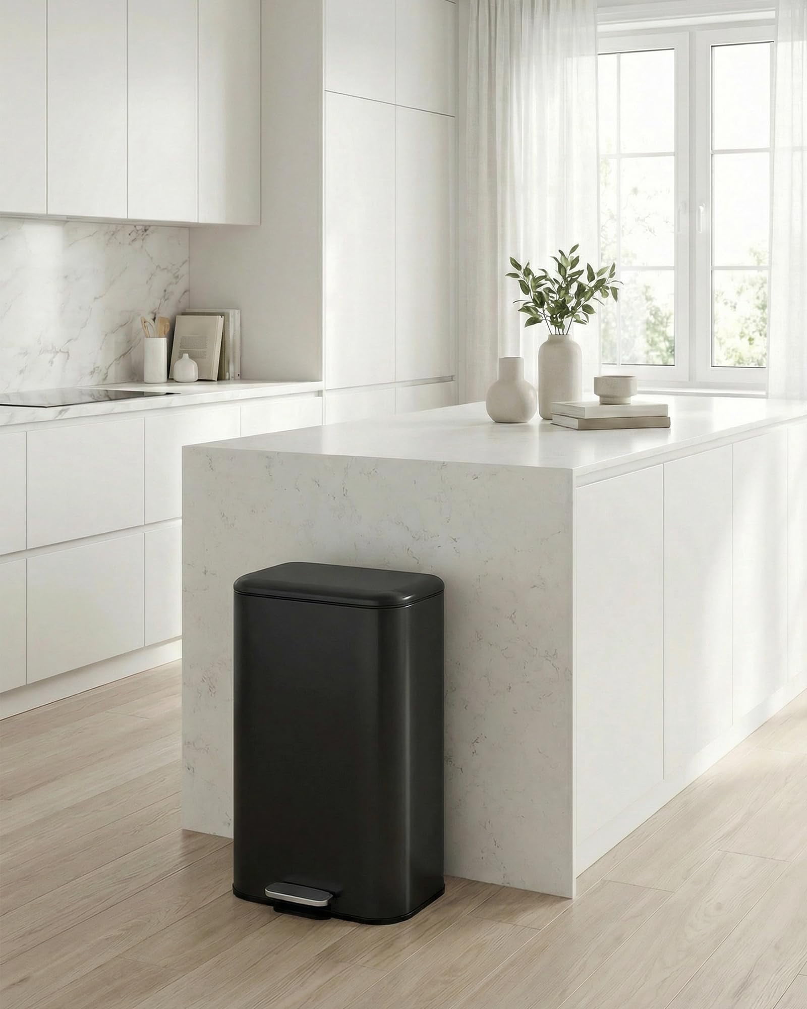 8 Gallon Trash Can with Lid, 30L Fingerprint Proof Stainless Steel Kitchen Trash Can with Removable Inner Bucket and Lid Soft Close, Pedal Rubbish Binfor Home, Kitchen, Office（Black）