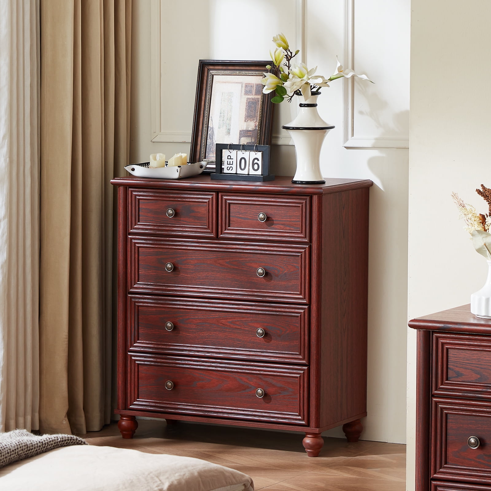 Farmhouse Red Oak Dresser of 5 Drawers, Dresser Chest with Easy Pull Handle for Bedroom, Living Room
