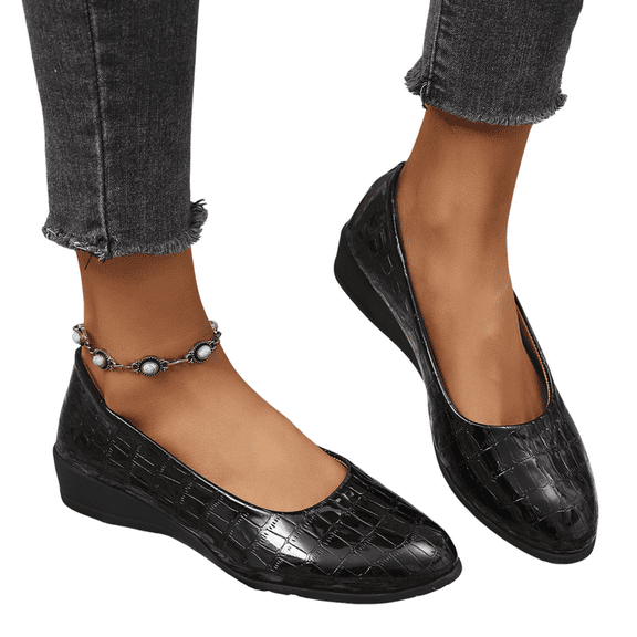 CHICVOMEY Women's Slip-On Loafers – Comfortable Walking Shoes for Women Breathable Soft Flat Shoes for Women Non-Slip Lightweight Casual Flats for Work & Travel