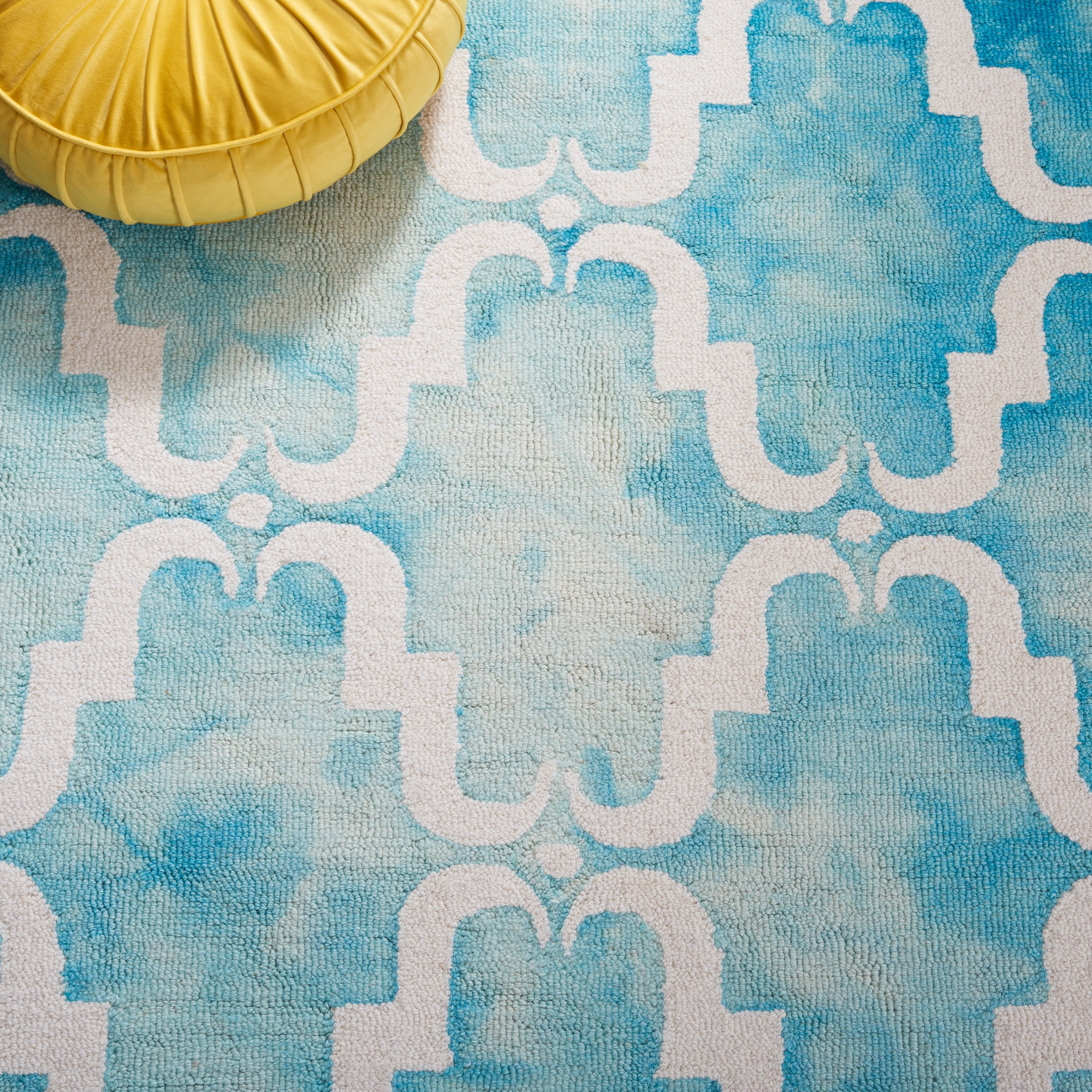 Safavieh Dip Dye Talbot Distressed Wool Area Rug, Turquoise/Ivory, 7' x 7' Round