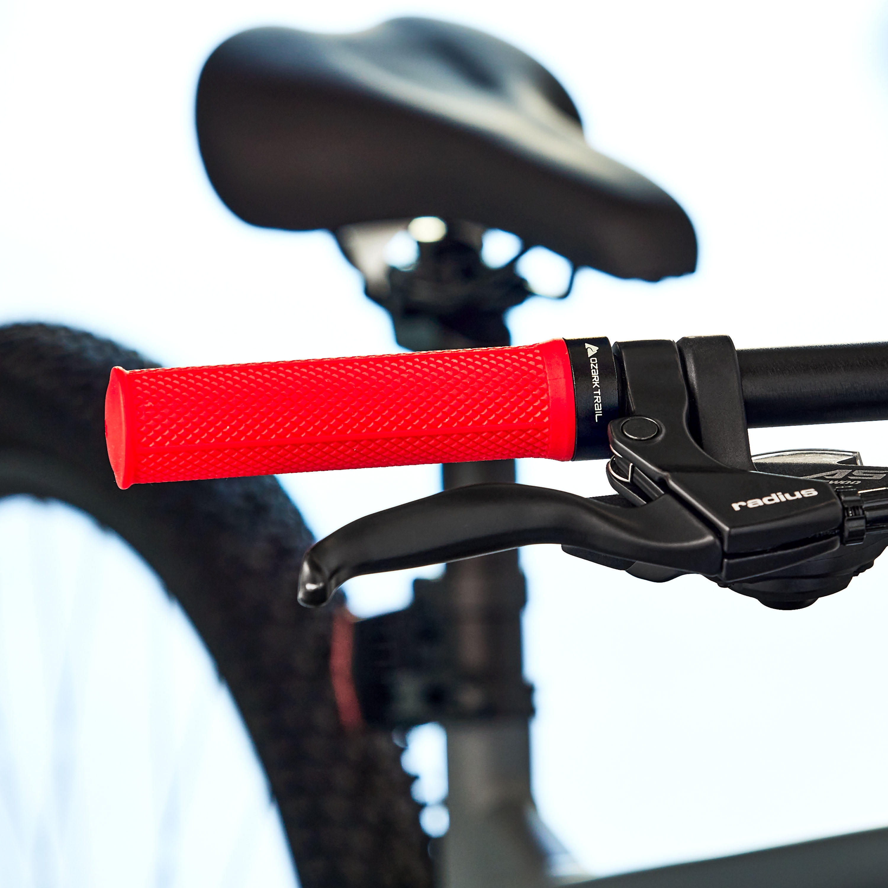 Ozark Trail Lock-on Bike Grips, Red