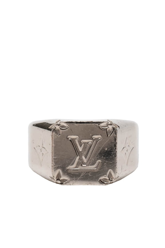 Pre-Owned Louis Vuitton Monogram Signet Ring, Finger #L, M62488, Silver Metal, Men's, LOUIS...