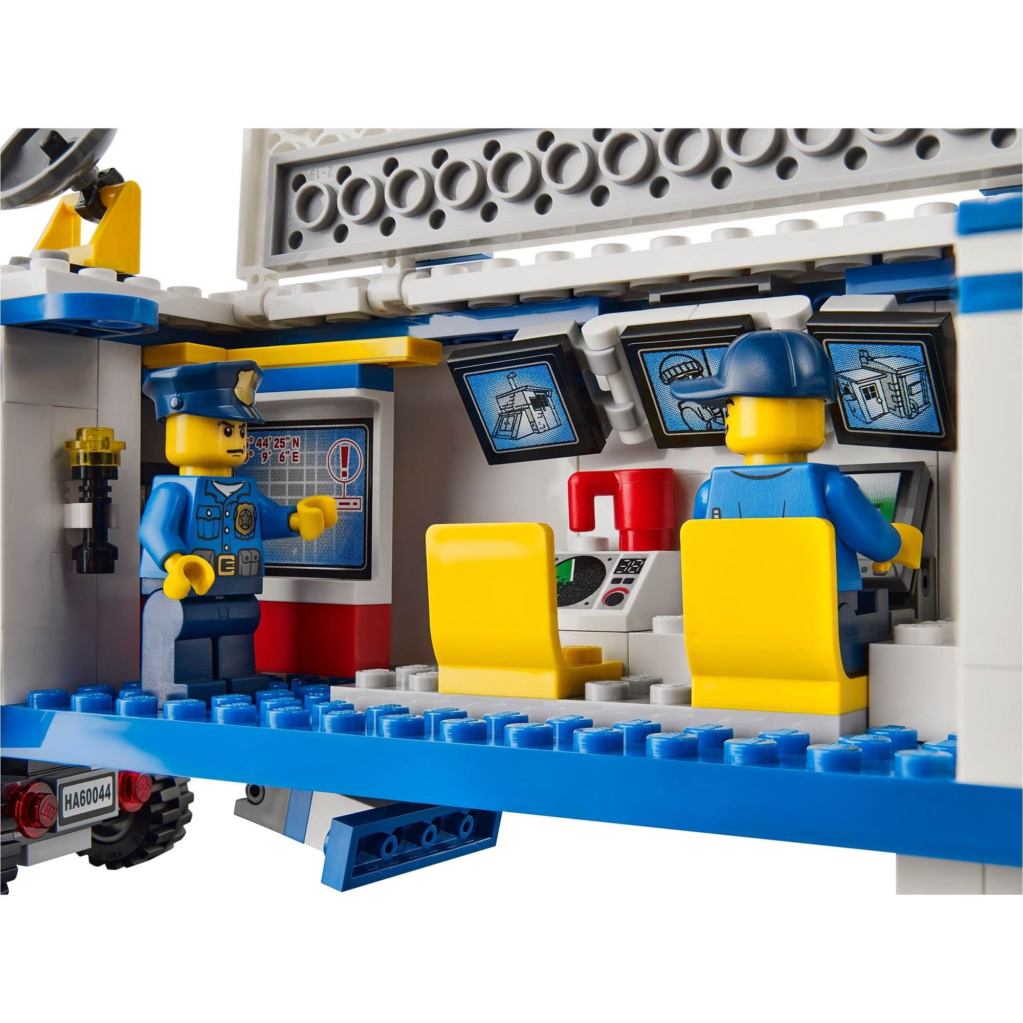 LEGO City Mobile Police Unit Building Set - Walmart.com