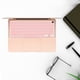 thumbnail image 5 of Funda de película para teclado de portátil para Apple MacBook Air de 13 pulgadas A2337 (oro rosa), 5 of 8