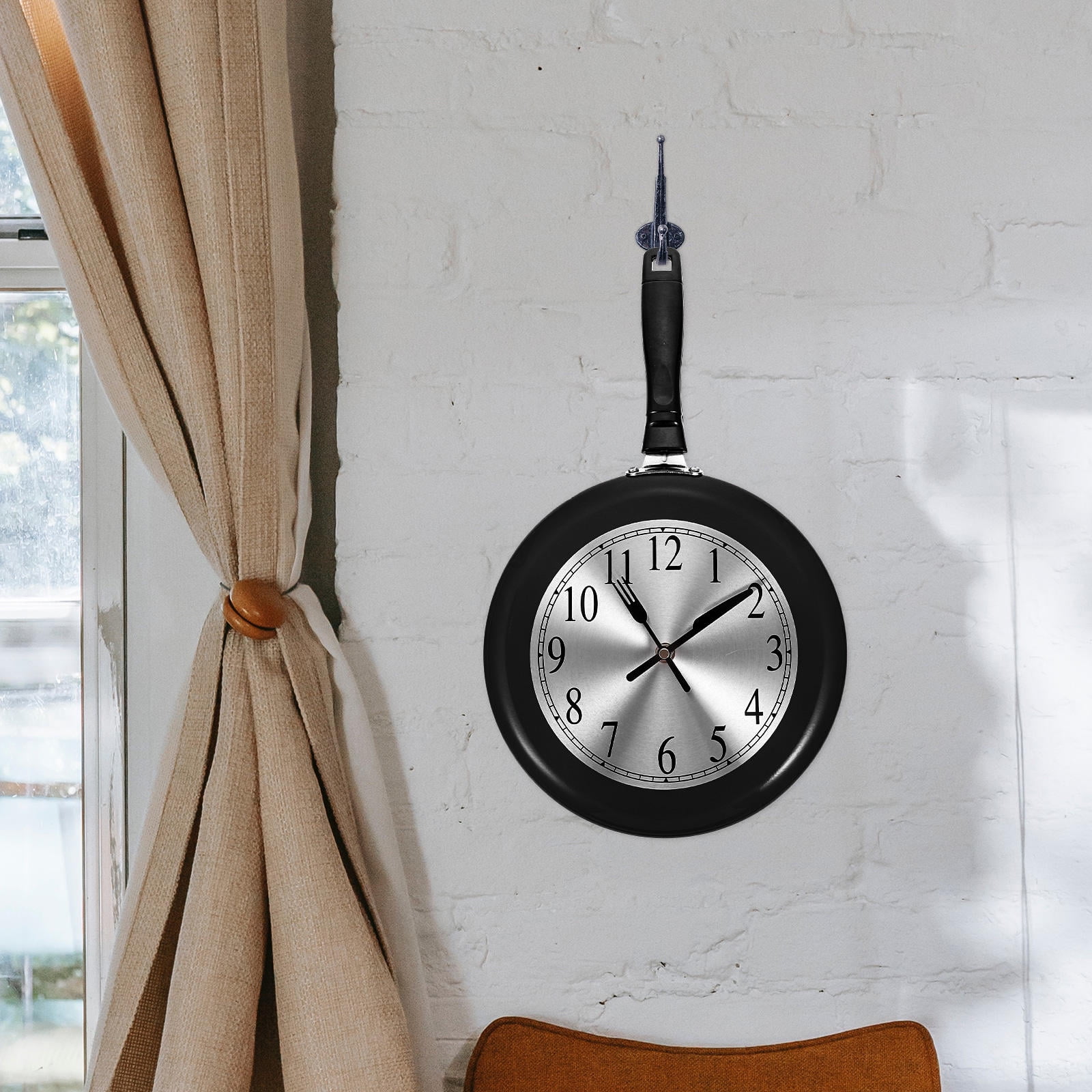 BESTYASH Frying Pan Wall Clock, Black Stainless Steel, Silent Operation, Home Decor