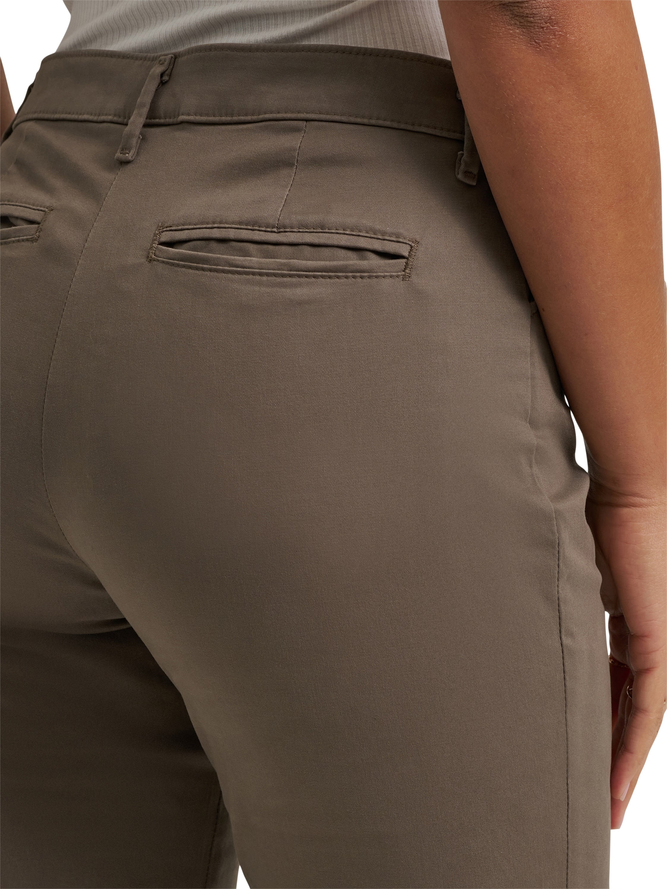 Lee® Women's Relaxed Fit Straight Leg Pant, Sizes 2-18