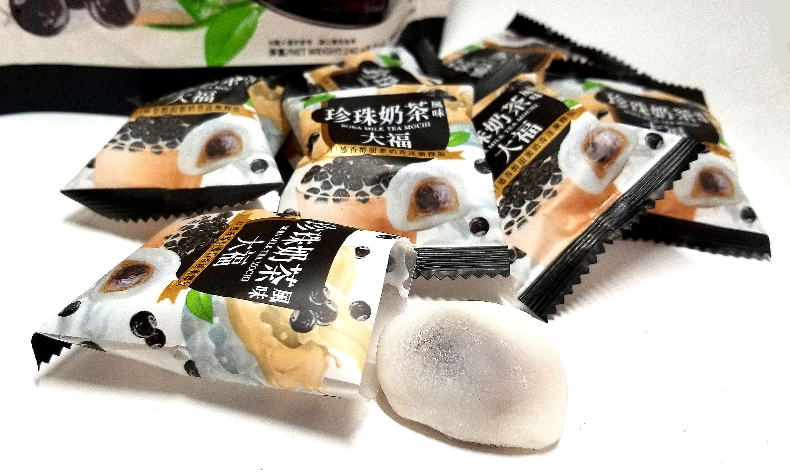Yuki & Love Boba Milk Tea Mochi Snack 8.48 oz. (Pack of 2)