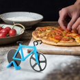 thumbnail image 4 of Rebanador de Pizza para bicicleta antiadherente, rueda cortadora de Pizza para bicicleta, ruedas de corte duales de acero inoxidable con soporte, lo mejor para los amantes de la Pizza, 4 of 5