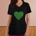 thumbnail image 1 of Meichang Hauts de Gommage pour Femmes Jour de la Saint-Patrick Trèfle Chanceux Graphique Cœur Uniformes de Travail Manches Courtes Col en V Hauts Mignons Uniformes d'Infirmière avec Poches, 1 of 4