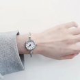 thumbnail image 3 of Reloj de pulsera pequeño de moda con personalidad de temperamento y nicho, 3 of 3