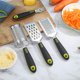 thumbnail image 4 of Juego de ralladores de queso, rallador de limón, rallador de cocina de acero inoxidable para queso parmesano, jengibre, ajo, nuez moscada, frutas, verduras, juego de 5, 4 of 5
