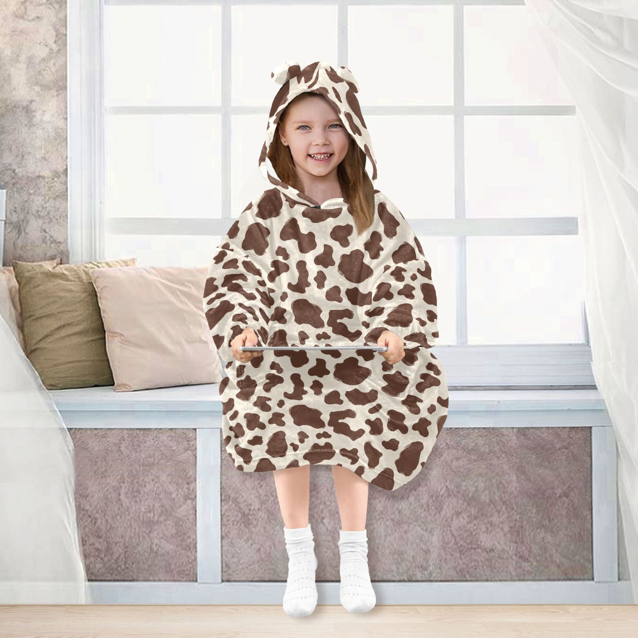 Wearable Blanket Hoodie for Kids Brown and White Cow Print Spots Flannel Hooded Blanket with Pockets and Sleeves Suitable for Boys and Girls