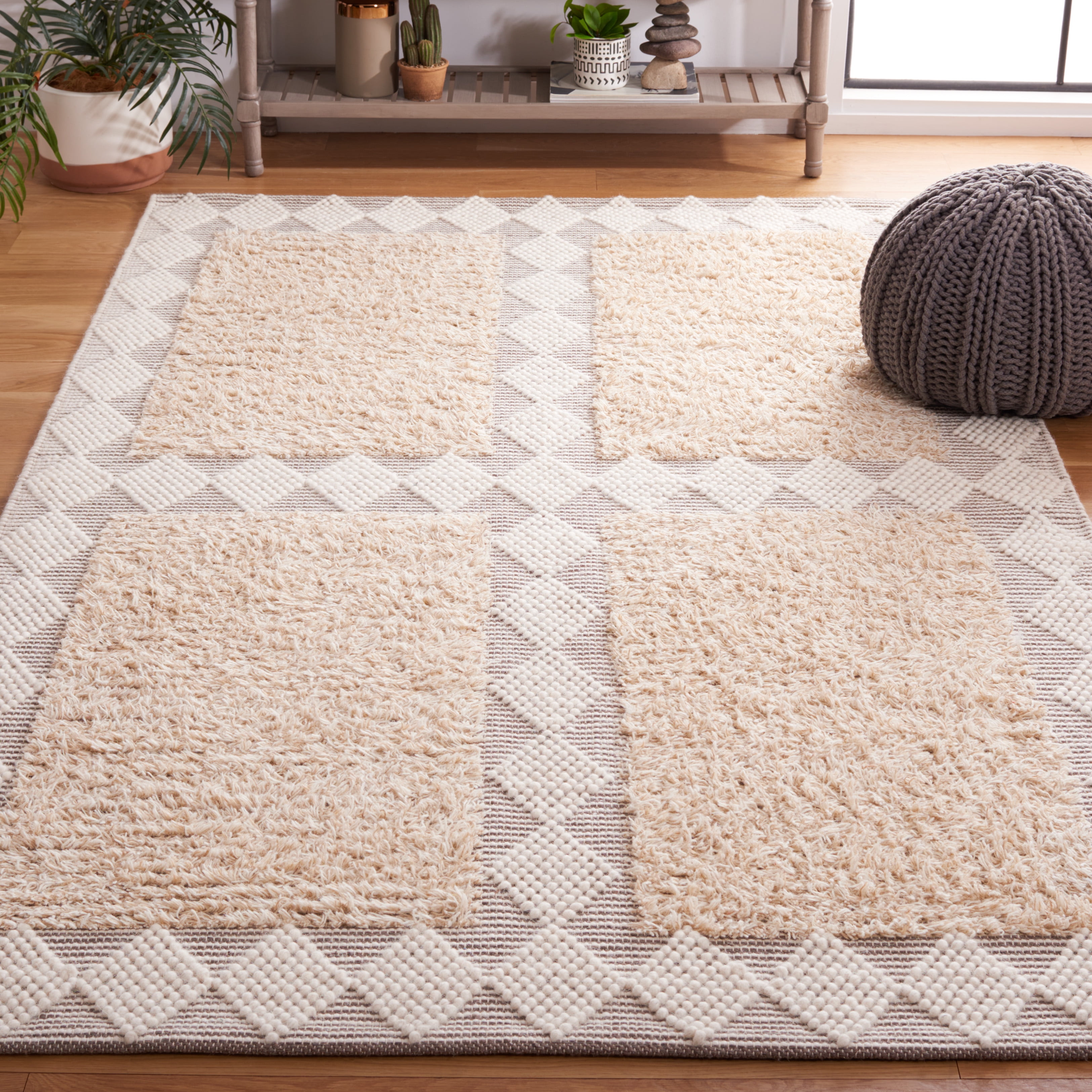 SAFAVIEH Natura Raleigh Geometric Area Rug, Beige/Ivory, 5' x 8'
