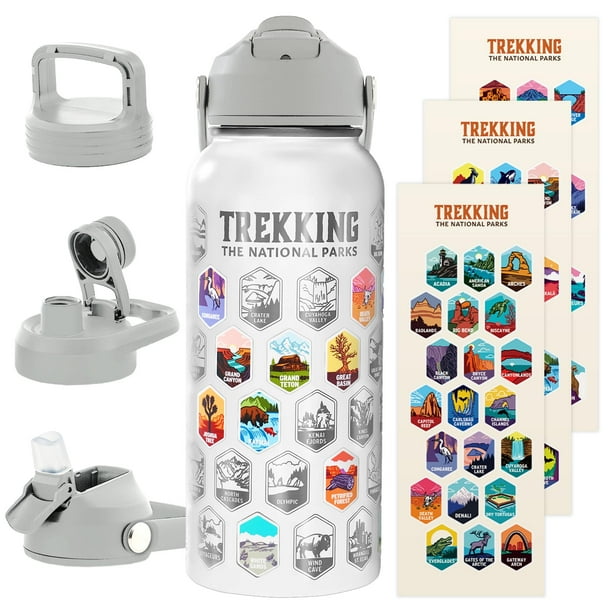 Botella de agua Trekking The National Parks con 63 pegatinas impermeables y 3 tapas (boquilla de paja y trago) | Botella de acero inoxidable con boca ancha aislada de 32 onzas | Sin Bpa y a prueba de