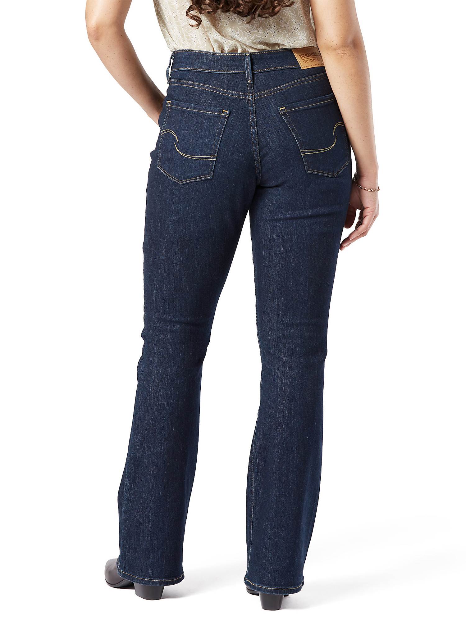 Signature by Levi Strauss & Co. Women's and Women's Plus Modern Bootcut Jeans - image 3 of 5