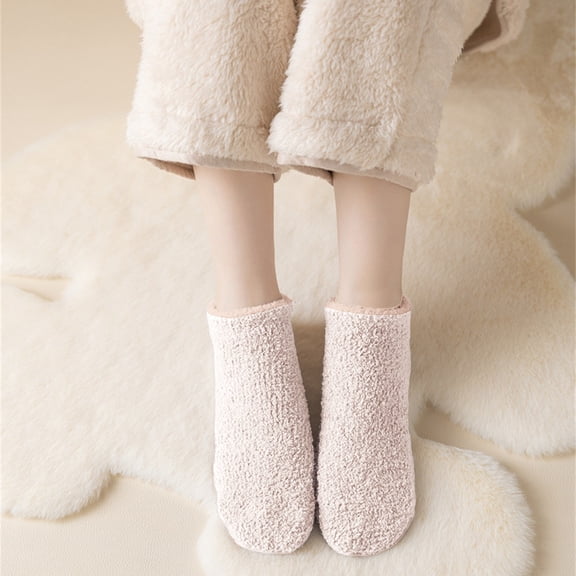 Outfmvch Slipper Socks for Women Cabin Grips Warm Slipper Fuzzy Socks for Women Fluffy Cozy Cabin Winter Warm Soft Fleece Comfy Thick Socks with Grips Thick Fuzzy Socks for Women Beige One Size