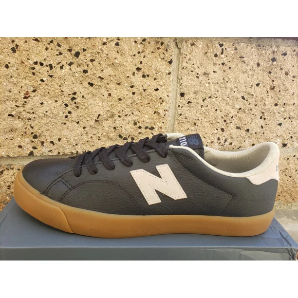 New balance All Coasts 210 Shoes Men's Size 9.5 Black Timberwolf AM210BDG