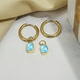 thumbnail image 2 of JeenMata Aros de Talla Esmeralda de 2 Quilates, Aguamarina, Piedra Natal de Marzo, con Bisel, Chapados en Oro Amarillo, 2 of 8