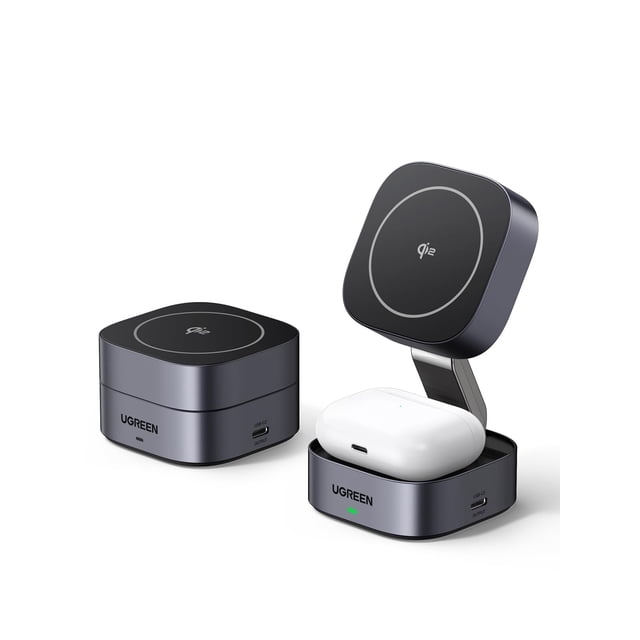 estación de carga ugreen 2 en 1 qi2 magnetic para iphone y airpods, estación plegable multicolor con pad magnético Qi2 elevado y base para auriculares; muestra un estuche de AirPods en la base, puerto USB-C y luz indicadora, adecuada para carga inalámbrica rápida y transporte compacto.