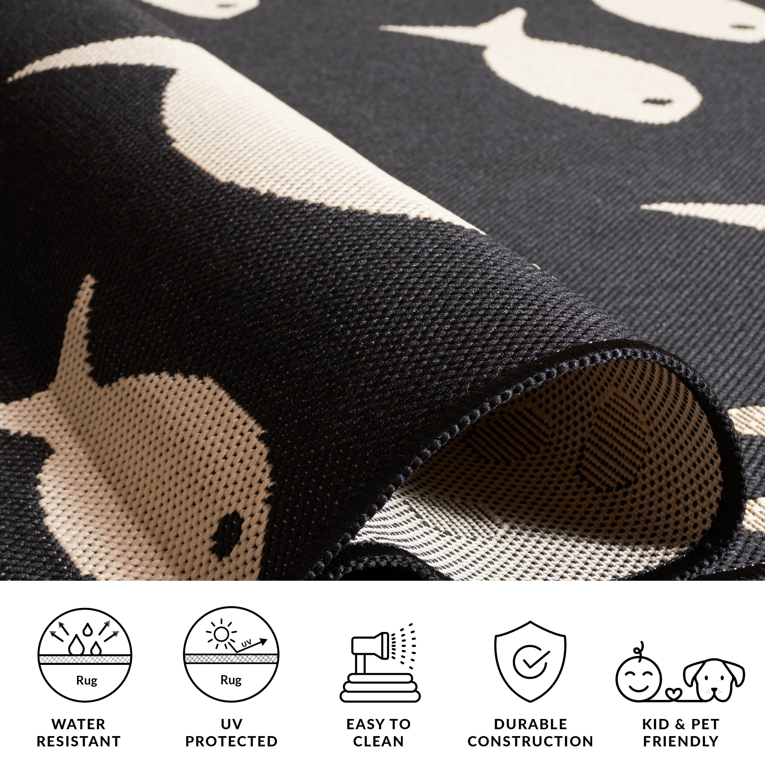 SAFAVIEH Courtyard Trena Fishes Indoor/Outdoor Area Rug, Black/Beige, 4' x 5'7"