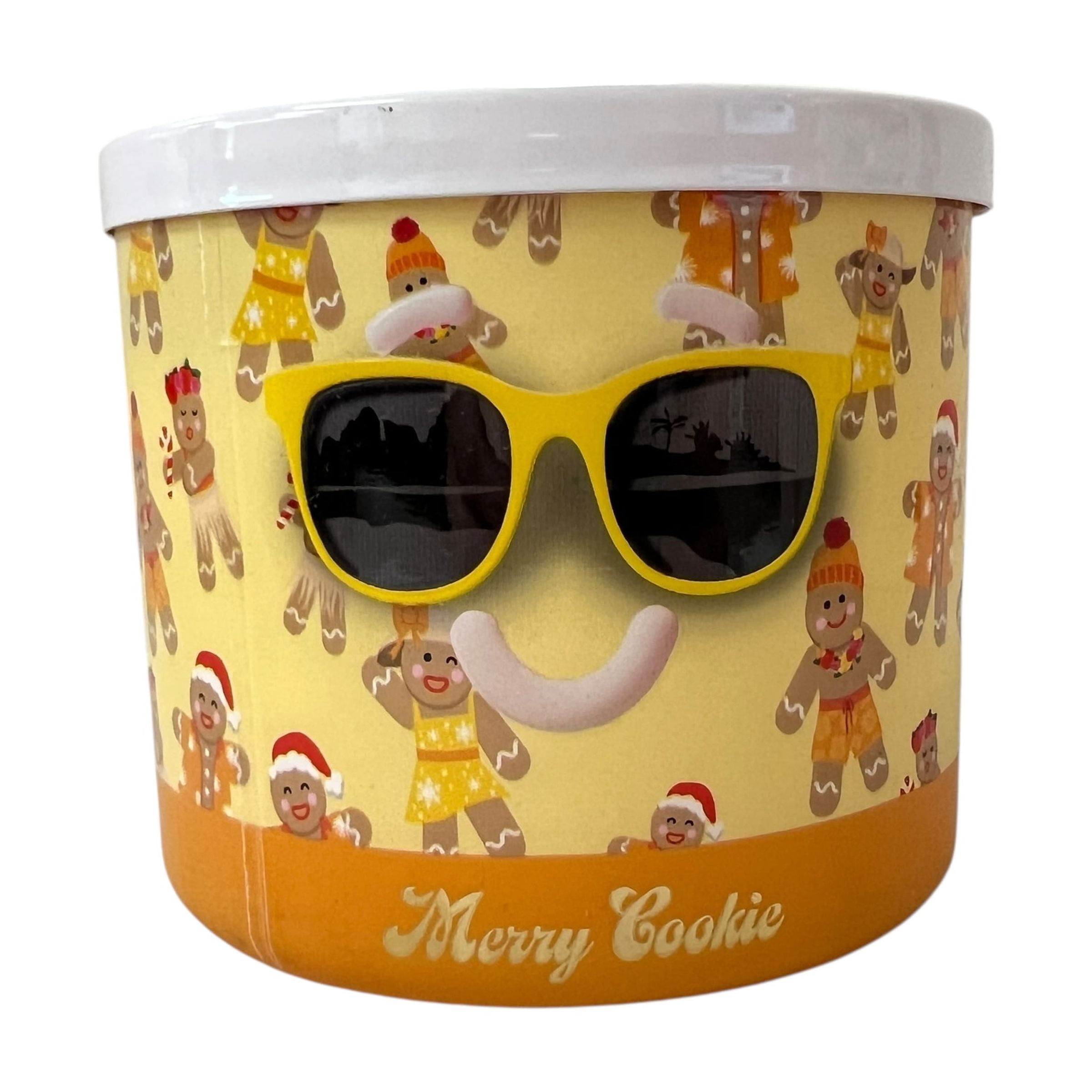 Bath & Body Works Merry Cookie Scented 3 Wick Candle 14.5 oz