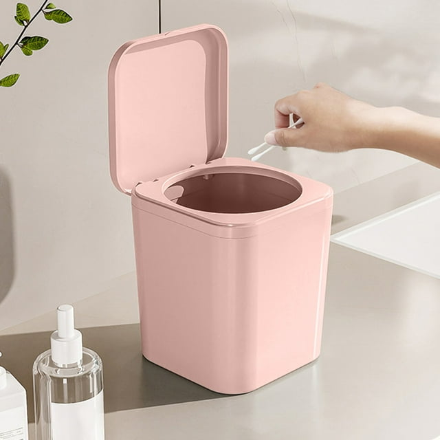 Mini bote de basura con tapa, pequeño contenedor de basura de escritorio, caja de almacenamiento de plástico abatible de 16 x 13 x 13 cm, base antideslizante y diseño fácil de limpiar para