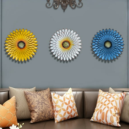 

Taize Hanging Pendant Delicate Beautiful Lifelike Imitation Chrysanthemum Artwork Pendant Ornament for Home