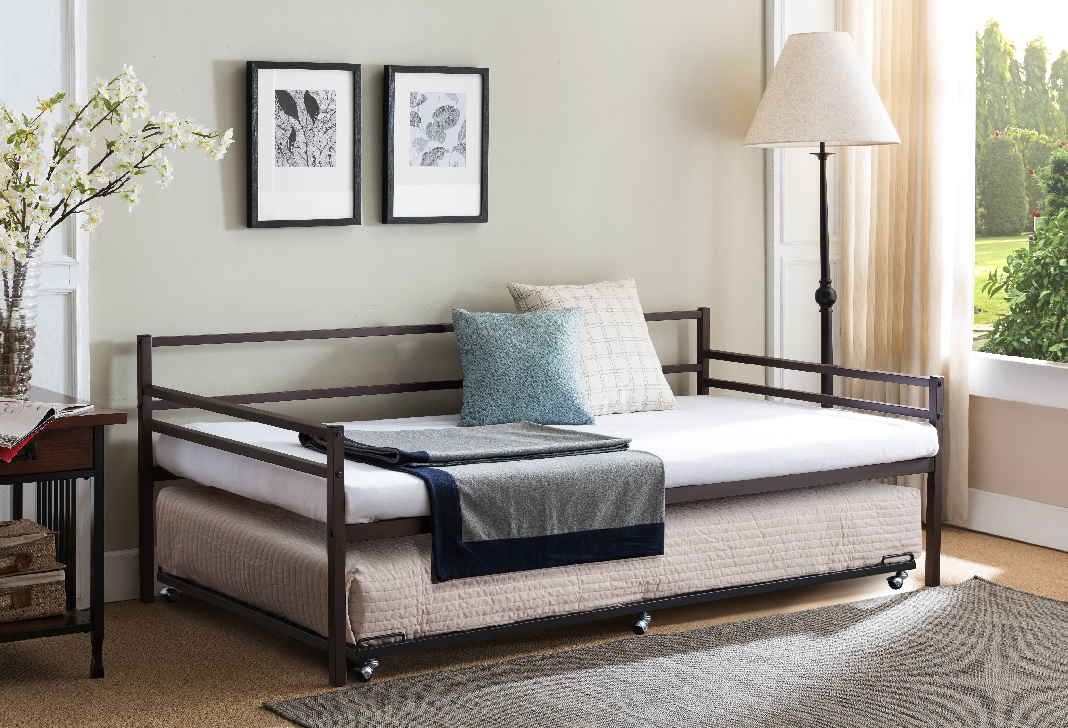 Jeru Platform Daybed Frame With Pop Up, Twin Bed And Trundle Set