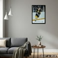 thumbnail image 4 of Bobby Orr Boston Bruins Toile Encadrée 20x29 Patinage avec Rondelle, 4 of 4