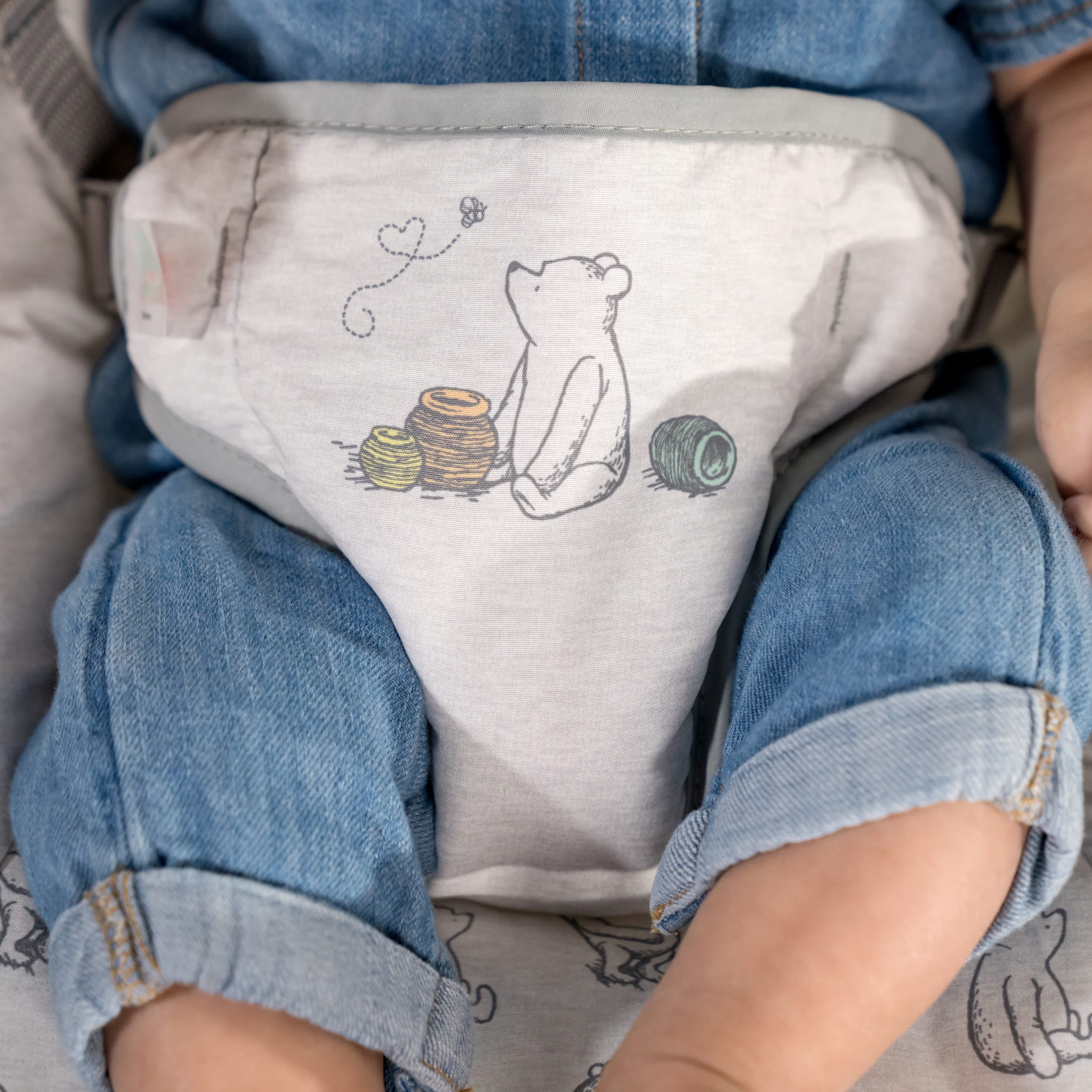 Disney Baby Winnie the Pooh Classic Pals Vibrating Bouncer by Bright Starts, Unisex, Newborn