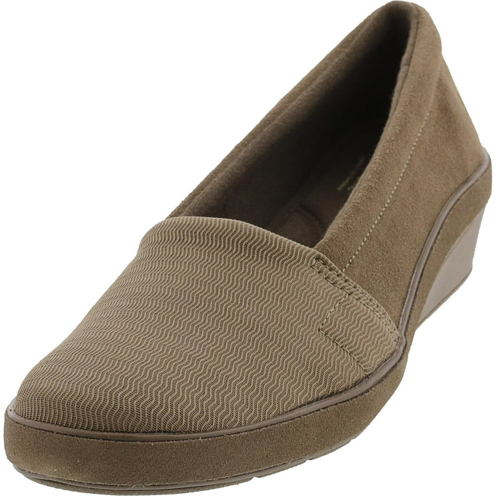 grasshoppers quinn wedge pump