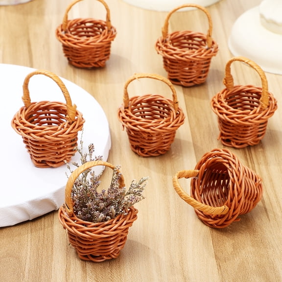 PAMINGONO 8-Piece Miniature Dollhouse Set with Handle, Photo Props and Accessories, 2.36x1.57x1.57 inches for Miniature Houses