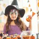 thumbnail image 3 of Paquete de 6 Cubos de Calabaza de Halloween para Niños, Pequeños Cubos de Plástico con Asas para Pedir Dulces, Coleccionar Dulces, Regalos de Fiesta y Decoración Del Hogar., 3 of 7