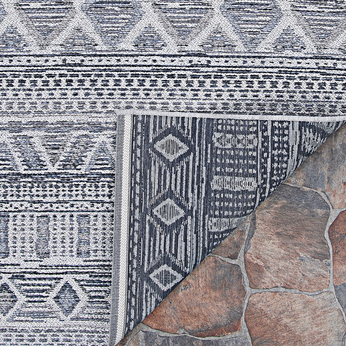 Couristan Cape Pensacola Indoor/Outdoor Area Rug, 3'11" x 5'6", Aluminum