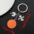 thumbnail image 4 of Llavero con aro y pelota de baloncesto «I Love Basketball», 4 of 4