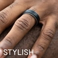 thumbnail image 4 of Anillo de boda de caucho de silicona ROQ Comfort Fit de 8 mm de ancho y 2 mm, 4 of 5