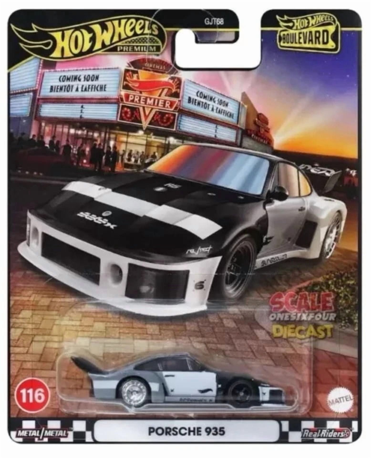 Hot Wheels Premium Boulevard 2025, Metal/Metal and Real Rider Tires, 5 Pack