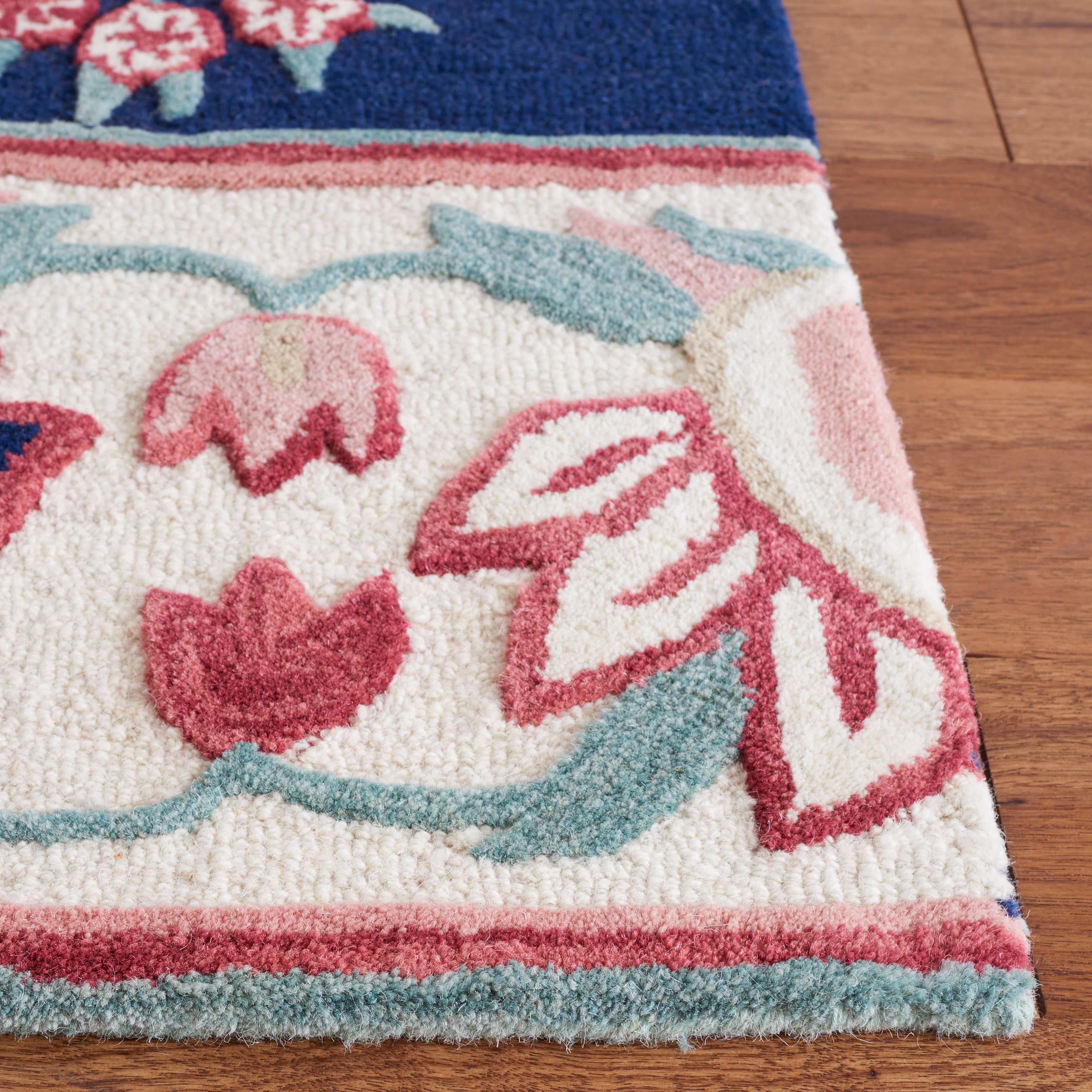 SAFAVIEH Bellagio Vanessa Floral Wool Area Rug, Navy/Ivory, 6' x 9'